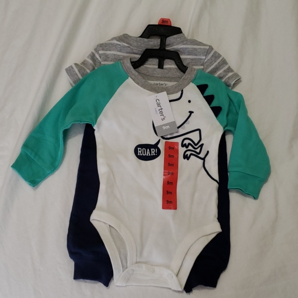 🦖NWT Carter's 3 piece set for baby boy 🦖